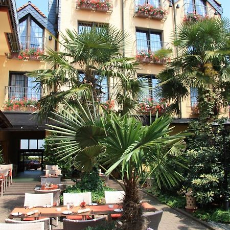 Hotel Und Restaurant Bommersheim Eschborn Exterior photo